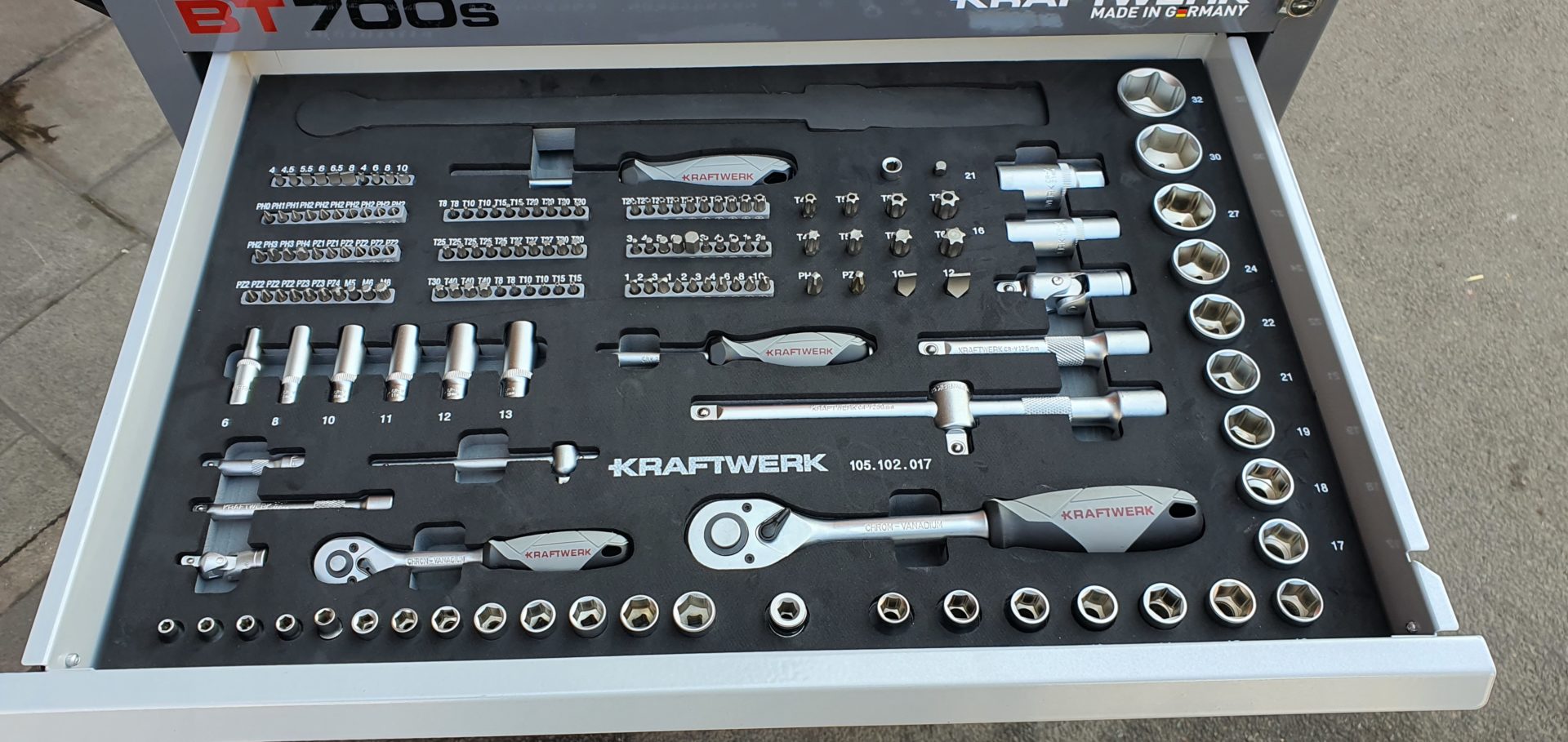 Servante d'atelier BT700 avec outils, 301 pcs. Kraftwerk